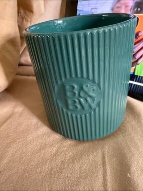 Bath & Body Works Ceramic Candle Bergamot woods. Never lit  single wick